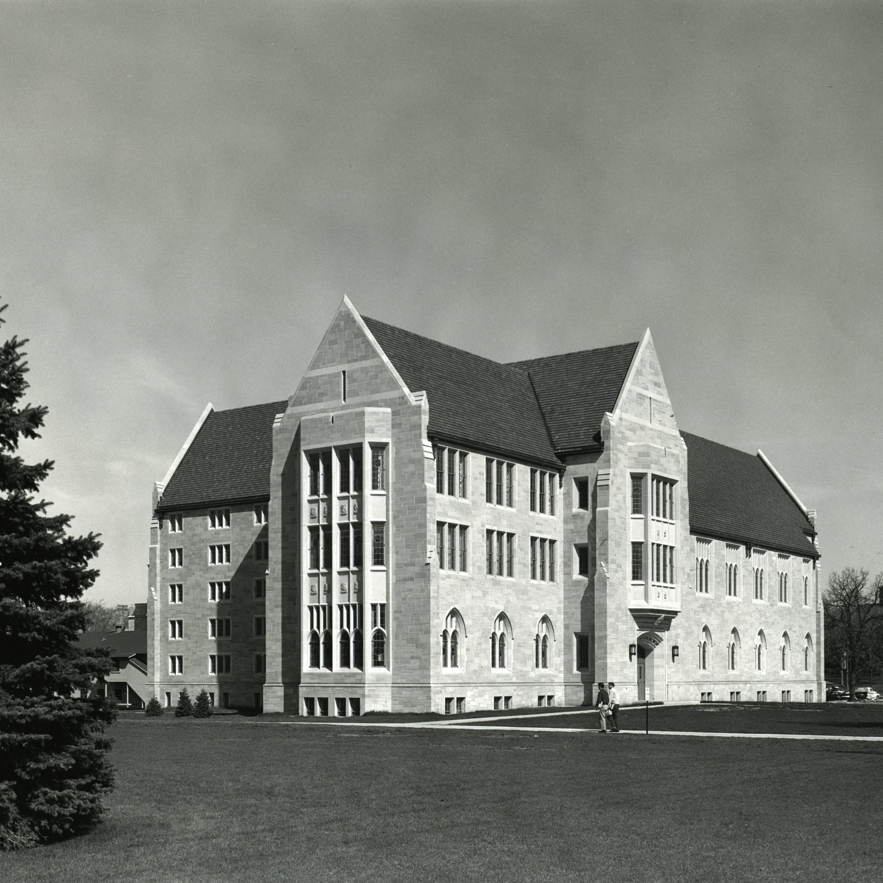 Archival photo of the exterior of O’Shaughnessy Library